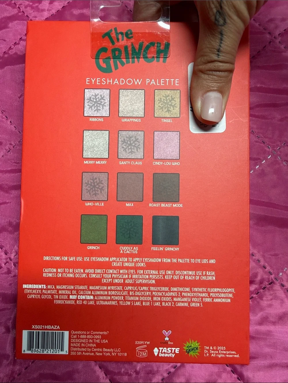Holiday-Themed Red Eyeshadow Palette with Green Wreath Mirror